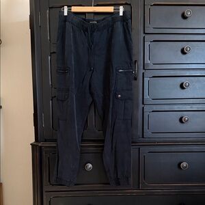 Women’s Banana Republic Black Jogger Cargo Pants